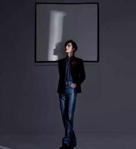 娱乐大爆料 李宏毅视频,娱乐大爆料背后的精彩瞬间